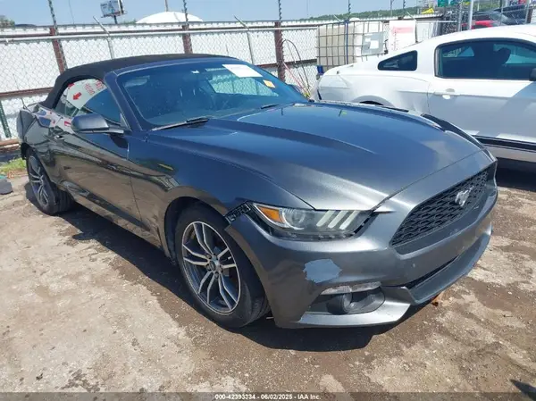 1FATP8UH4G5304605 2016 FORD MUSTANG - Image 1