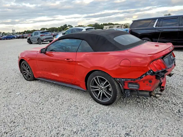 1FATP8UH4G5309576 2016 FORD MUSTANG - Image 2