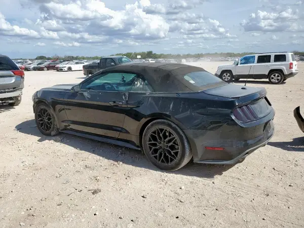 1FATP8UH4G5329472 2016 FORD MUSTANG - Image 2