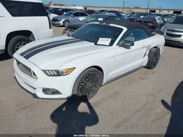 1FATP8UH4H5220575 2017 FORD MUSTANG - Image 2