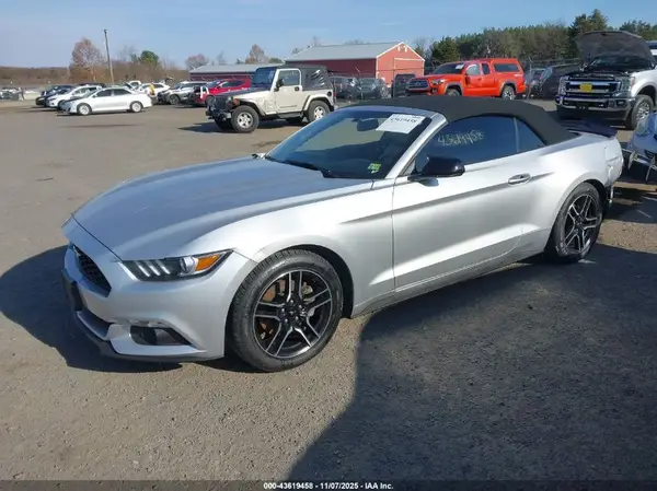 1FATP8UH4H5279545 2017 FORD MUSTANG - Image 2