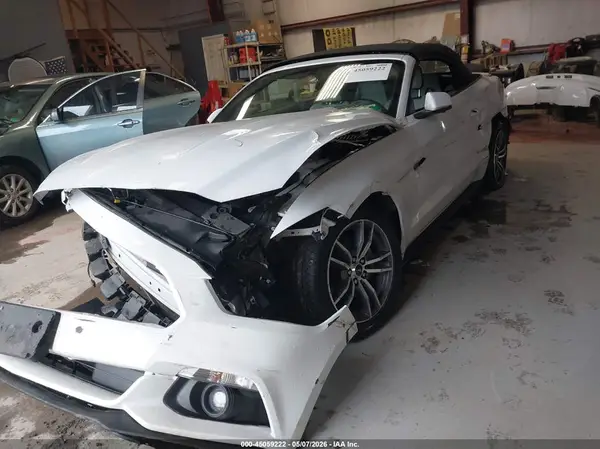 1FATP8UH4H5331238 2017 FORD MUSTANG - Image 2