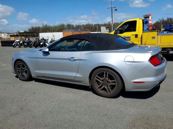 1FATP8UH4J5105822 2018 FORD MUSTANG - Image 2