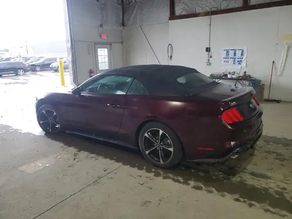 1FATP8UH4J5116805 2018 FORD MUSTANG - Image 2