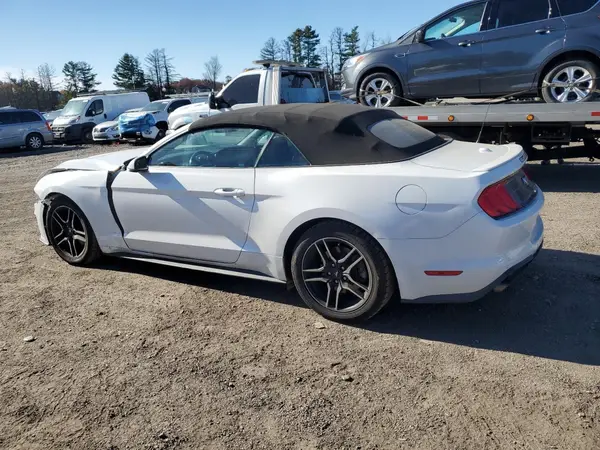 1FATP8UH4J5124113 2018 FORD MUSTANG - Image 2