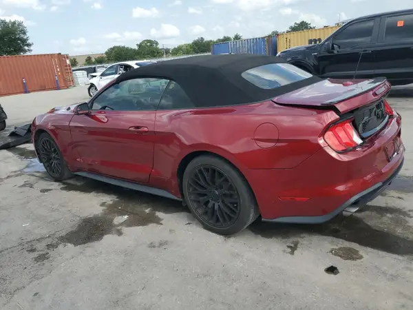 1FATP8UH4J5135323 2018 FORD MUSTANG - Image 2
