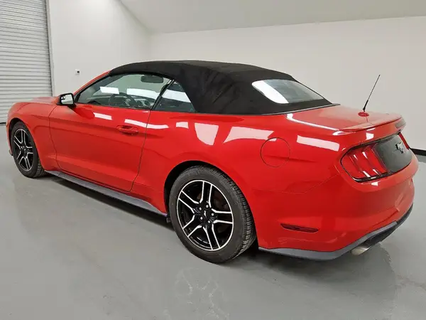 1FATP8UH4J5138674 2018 FORD MUSTANG - Image 2