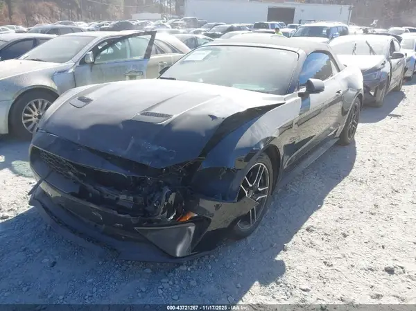 1FATP8UH4J5138903 2018 FORD MUSTANG - Image 2