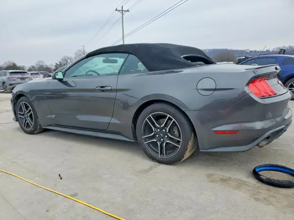 1FATP8UH4J5156687 2018 FORD MUSTANG - Image 2