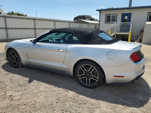 1FATP8UH4J5166202 2018 FORD MUSTANG - Image 2