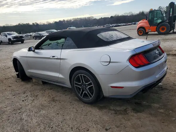 1FATP8UH4K5162300 2019 FORD MUSTANG - Image 2