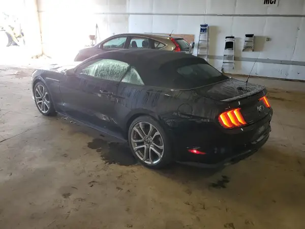 1FATP8UH4K5205291 2019 FORD MUSTANG - Image 2