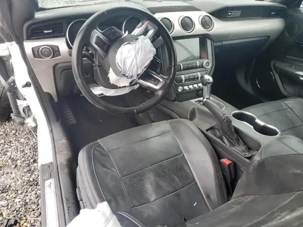 1FATP8UH4L5101546 2020 FORD MUSTANG - Image 8