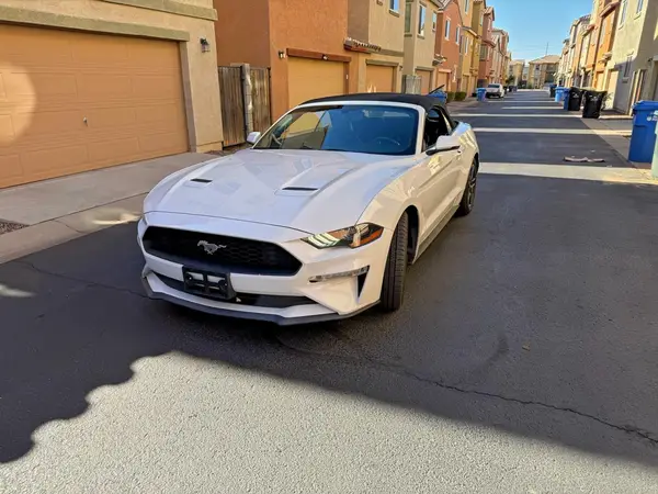 1FATP8UH4L5112126 2020 FORD MUSTANG - Image 2