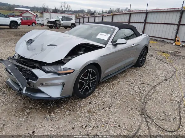 1FATP8UH4L5113065 2020 FORD MUSTANG - Image 2