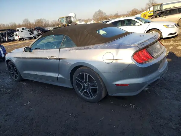 1FATP8UH4L5113132 2020 FORD MUSTANG - Image 2
