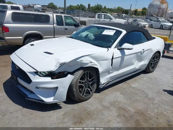 1FATP8UH4L5120758 2020 FORD MUSTANG - Image 2