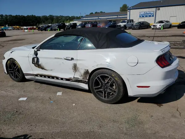1FATP8UH4L5131470 2020 FORD MUSTANG - Image 2