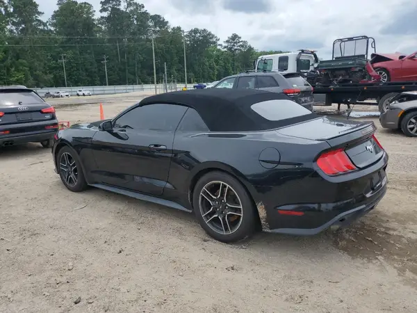 1FATP8UH4L5137821 2020 FORD MUSTANG - Image 2