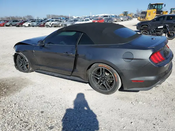 1FATP8UH4L5146969 2020 FORD MUSTANG - Image 2