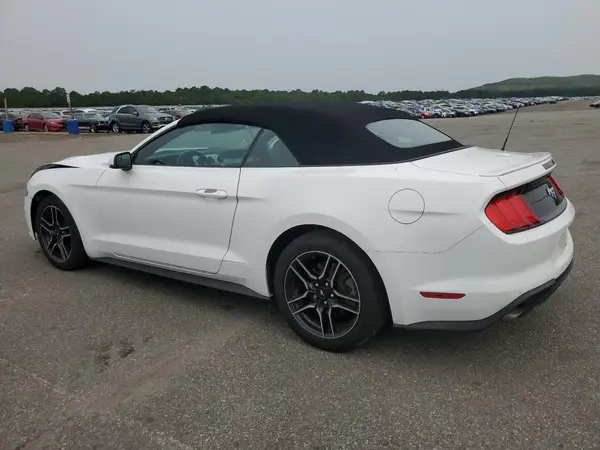 1FATP8UH4L5185870 2020 FORD MUSTANG - Image 2