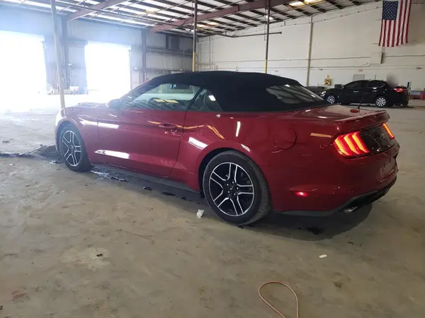 1FATP8UH4L5190566 2020 FORD MUSTANG - Image 2