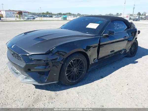 1FATP8UH4M5116114 2021 FORD MUSTANG - Image 2