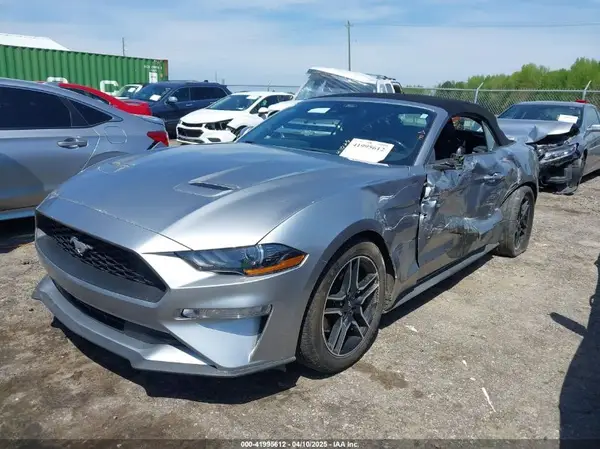 1FATP8UH4M5124553 2021 FORD MUSTANG - Image 2