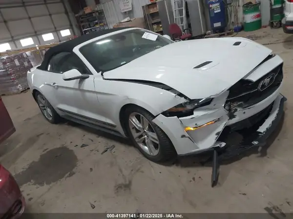 1FATP8UH4M5138923 2021 FORD MUSTANG - Image 1