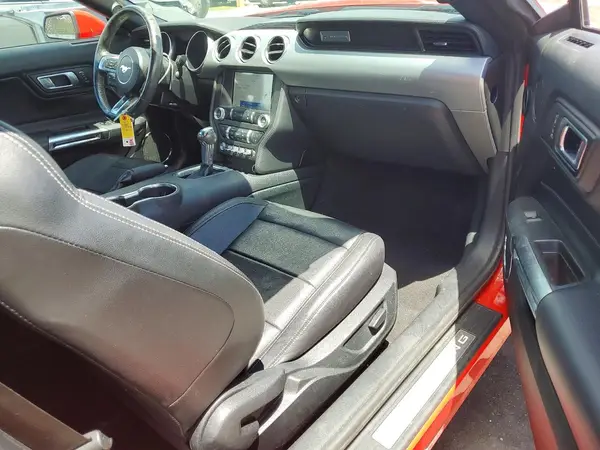 1FATP8UH4N5101808 2022 FORD MUSTANG - Image 8