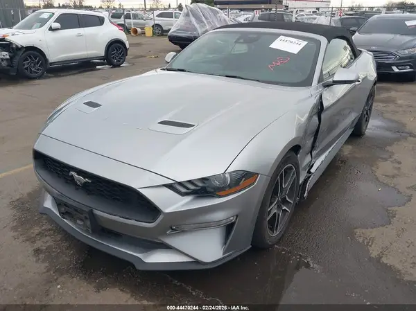 1FATP8UH4N5107009 2022 FORD MUSTANG - Image 2
