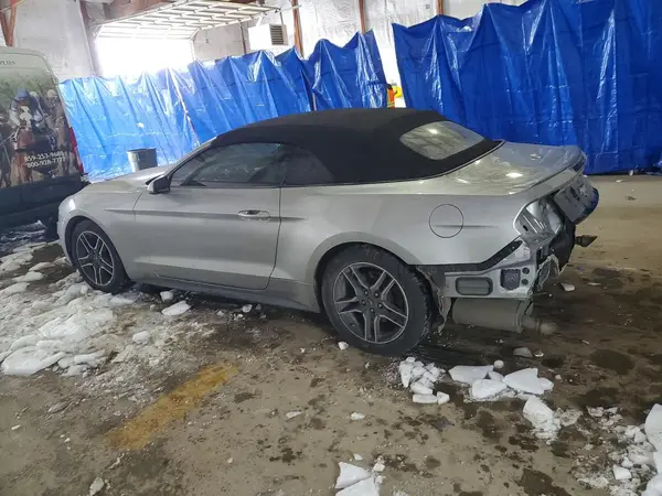 1FATP8UH4N5119452 2022 FORD MUSTANG - Image 2