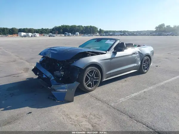 1FATP8UH4N5139443 2022 FORD MUSTANG - Image 2