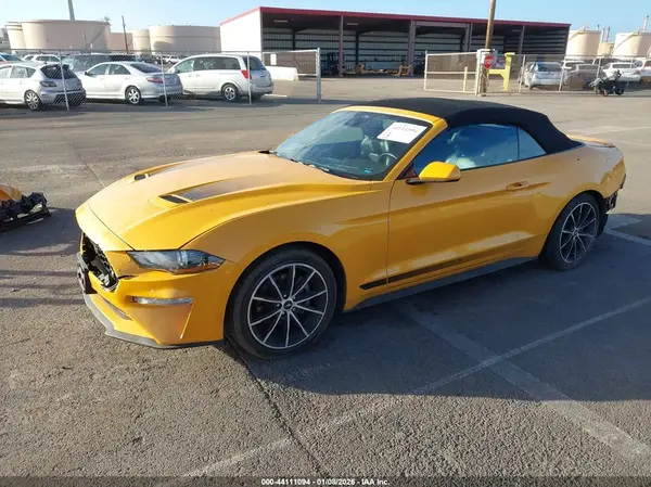1FATP8UH4N5144514 2022 FORD MUSTANG - Image 2