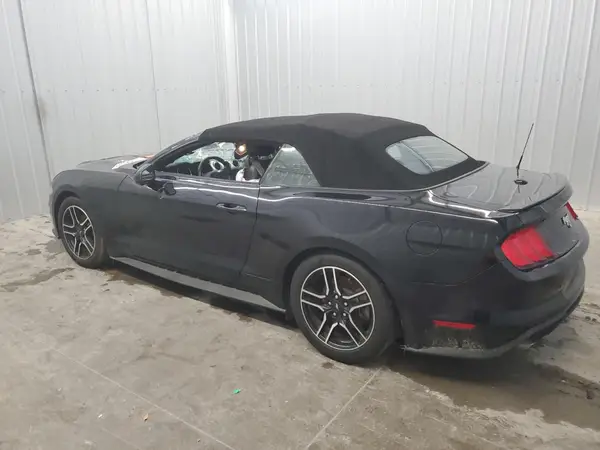 1FATP8UH4P5109930 2023 FORD MUSTANG - Image 2