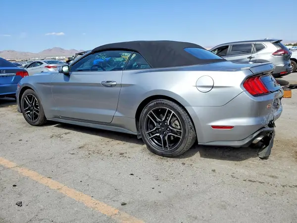 1FATP8UH4P5110575 2023 FORD MUSTANG - Image 2
