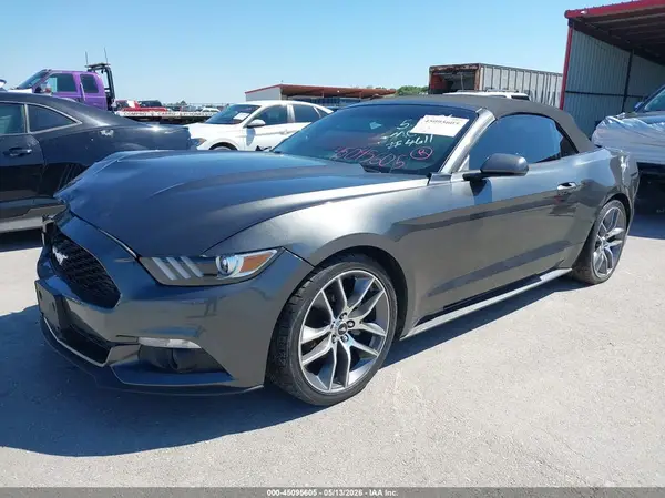 1FATP8UH5G5208935 2016 FORD MUSTANG - Image 2