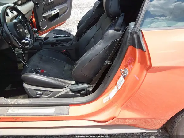1FATP8UH5G5217151 2016 FORD MUSTANG - Image 8