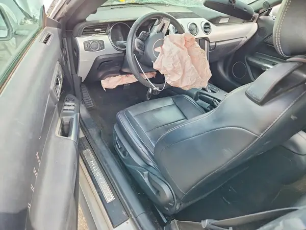 1FATP8UH5G5243040 2016 FORD MUSTANG - Image 8