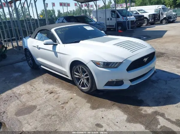 1FATP8UH5G5281884 2016 FORD MUSTANG - Image 1