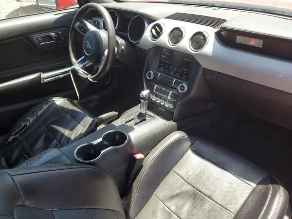 1FATP8UH5H5218513 2017 FORD MUSTANG - Image 8