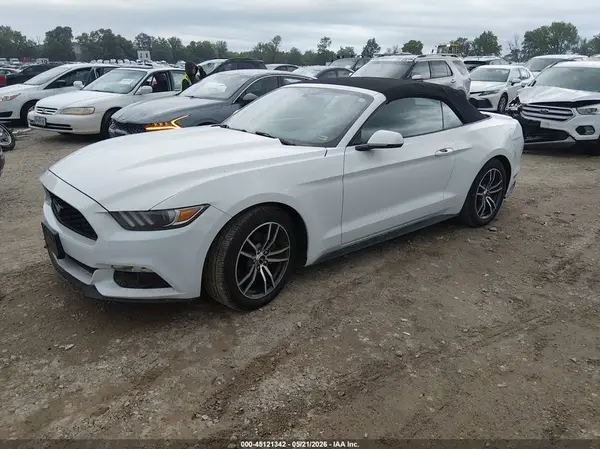 1FATP8UH5H5254699 2017 FORD MUSTANG - Image 2