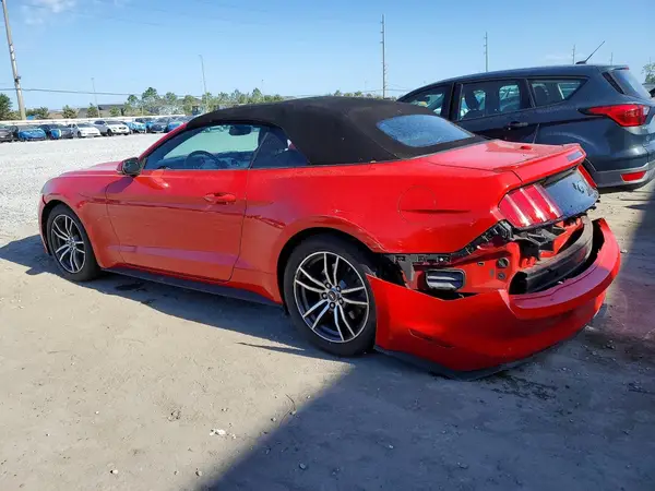 1FATP8UH5H5267310 2017 FORD MUSTANG - Image 2