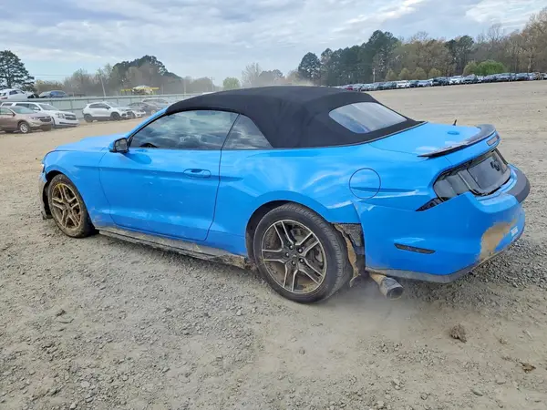 1FATP8UH5H5279229 2017 FORD MUSTANG - Image 2