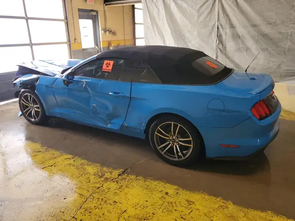 1FATP8UH5H5282065 2017 FORD MUSTANG - Image 2
