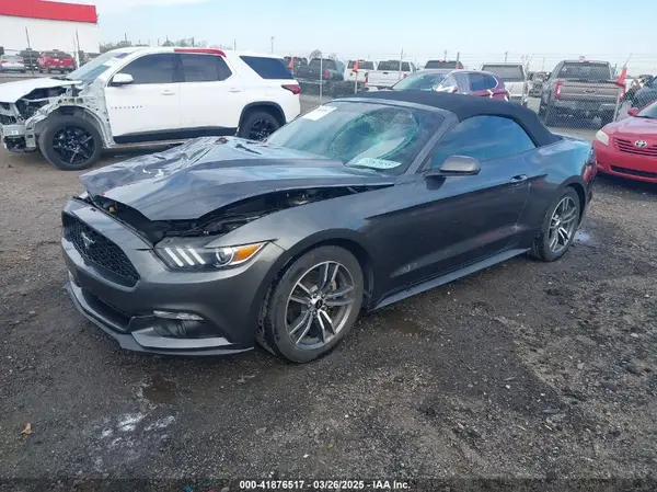 1FATP8UH5H5295852 2017 FORD MUSTANG - Image 2