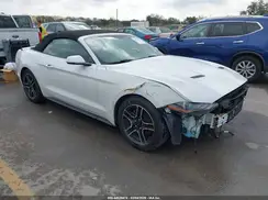 1FATP8UH5J5110933 2018 FORD MUSTANG
