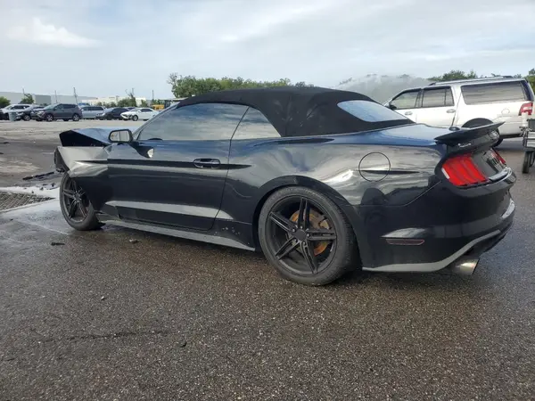 1FATP8UH5J5117767 2018 FORD MUSTANG - Image 2