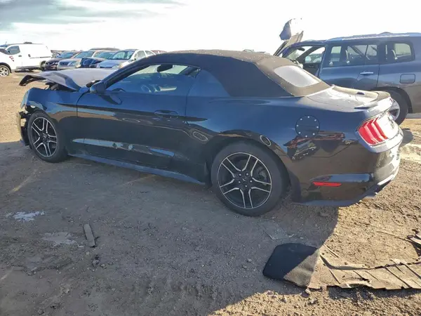 1FATP8UH5J5132947 2018 FORD MUSTANG - Image 2