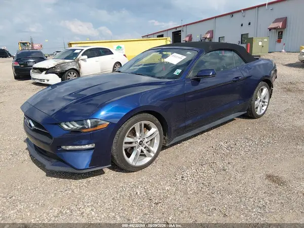 1FATP8UH5J5165656 2018 FORD MUSTANG - Image 2